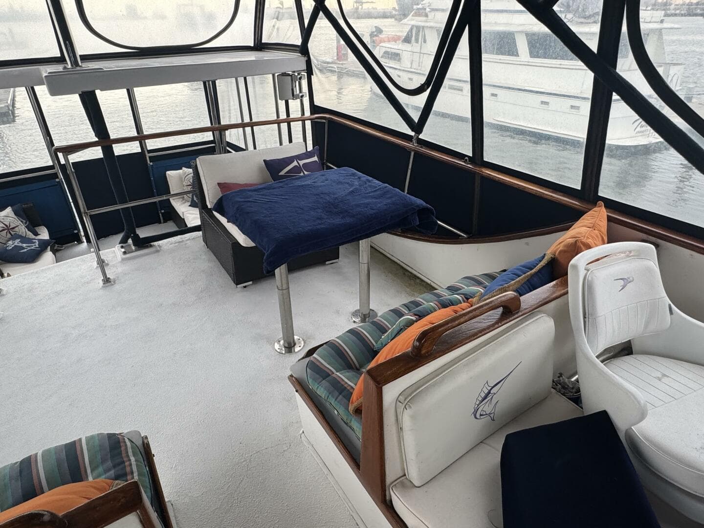 44' Marine Trader Flybridge Aft Port