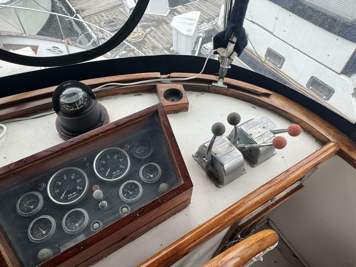 44' Marine Trader Flybridge Helm Controls