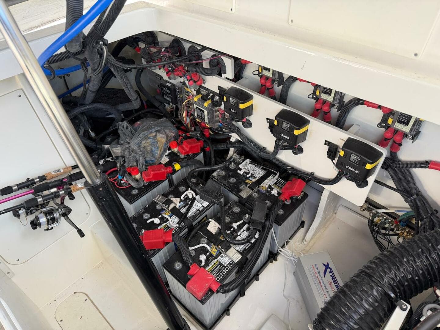 2023 Sea Ray 320 Outboard