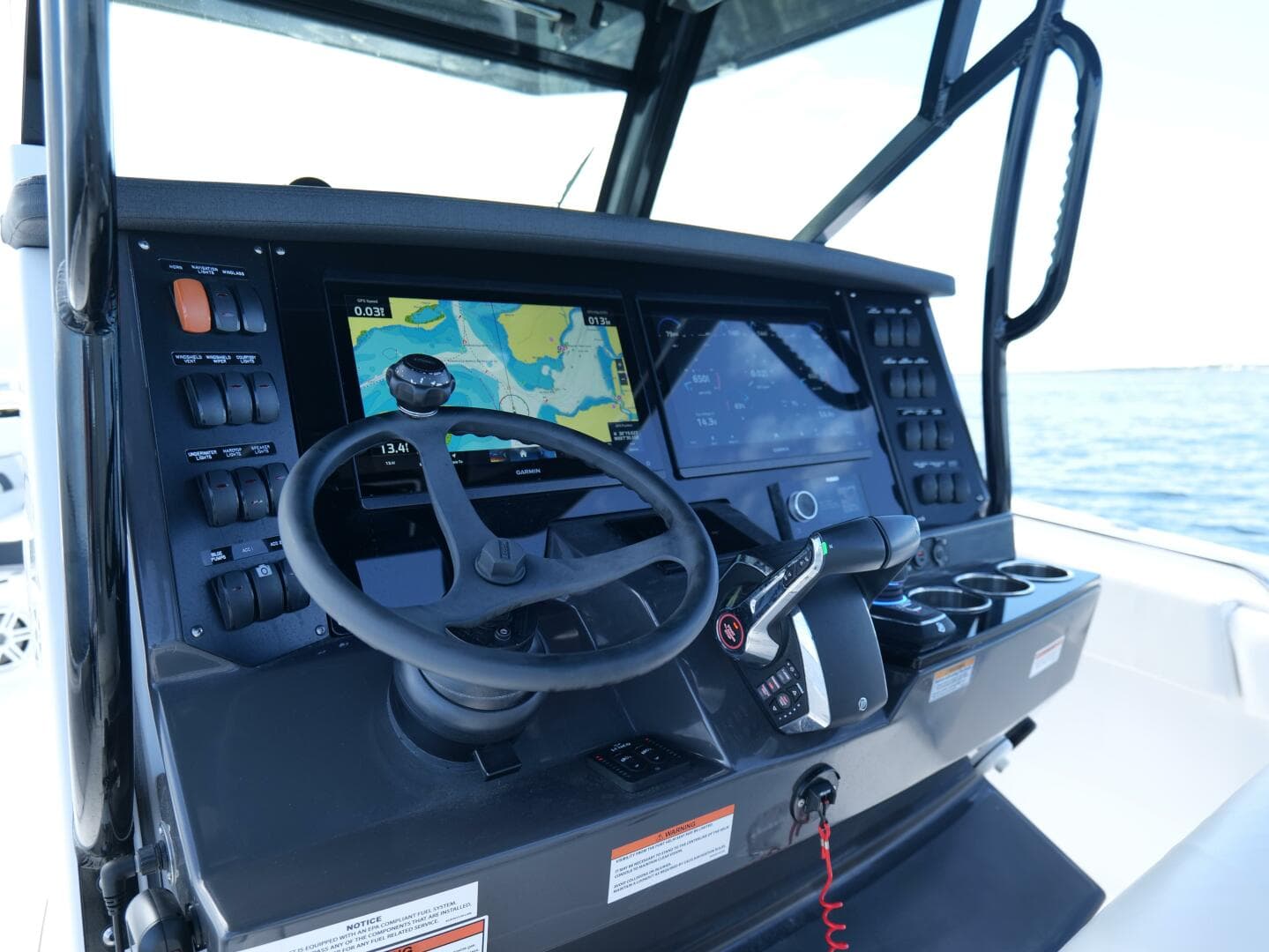 Blackfin 332 CC - Helm Station Electronics 