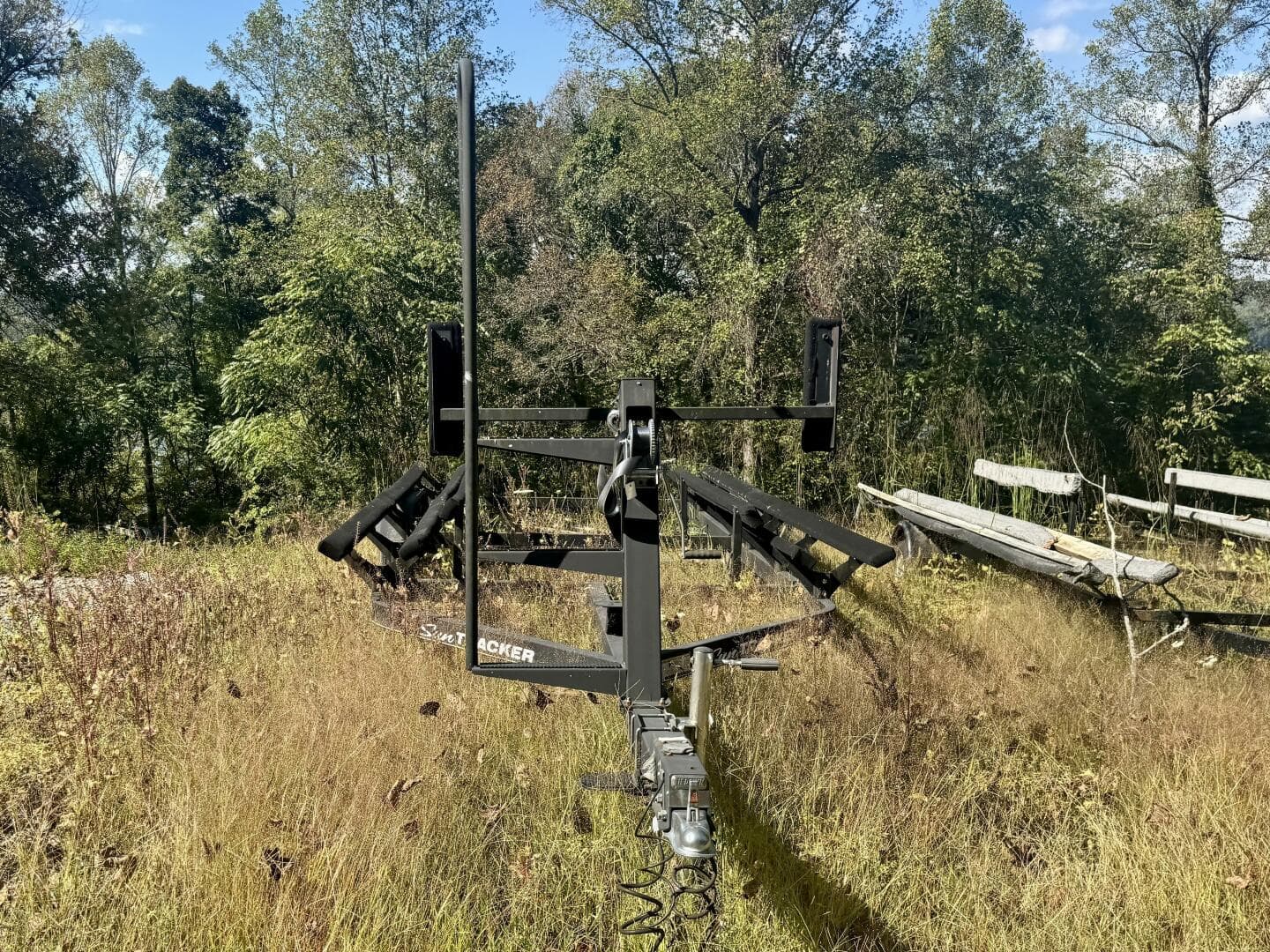 2019 Sun Tracker Fishin' Barge 20DLX