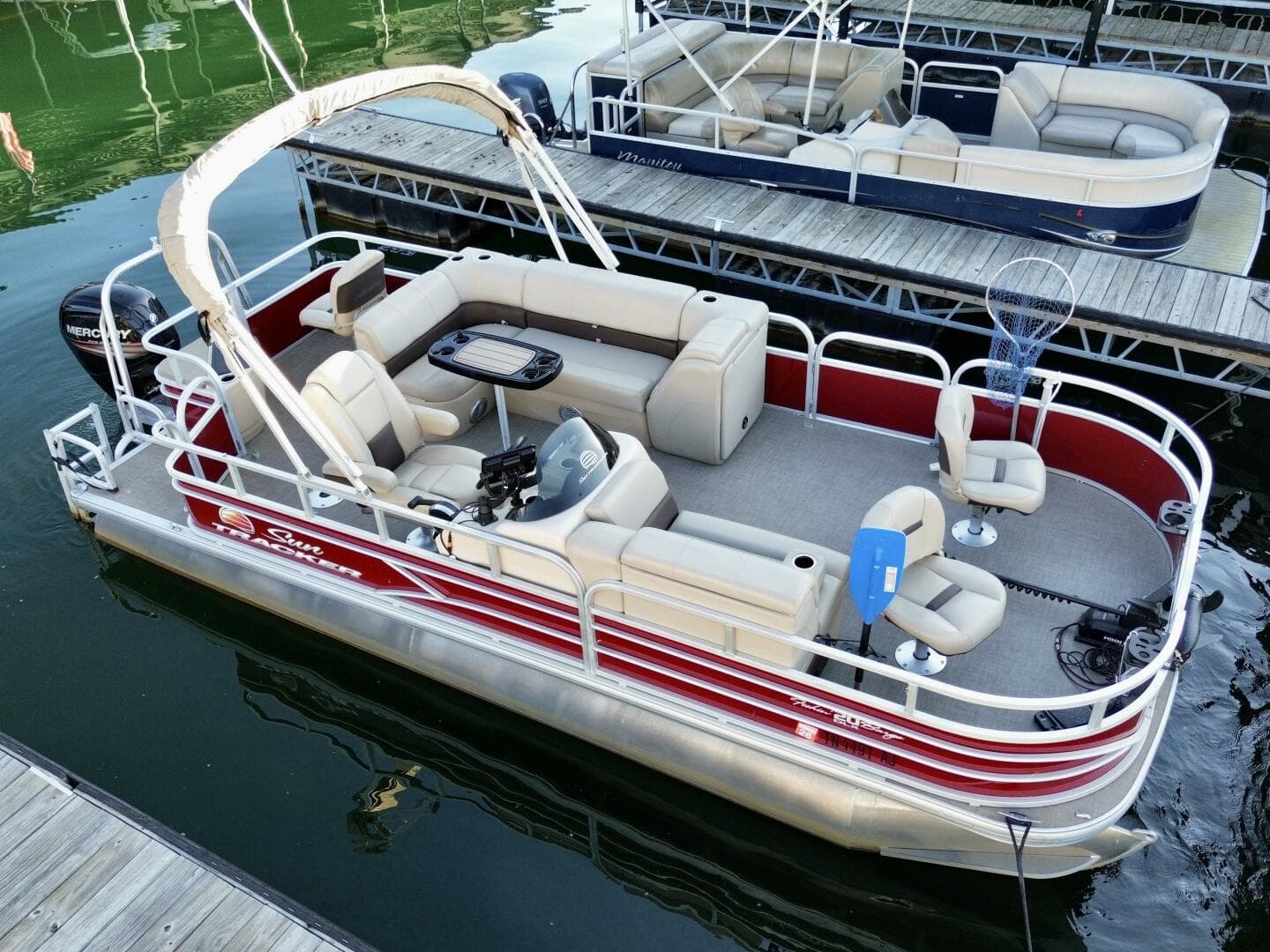 2019 Sun Tracker Fishin' Barge 20DLX