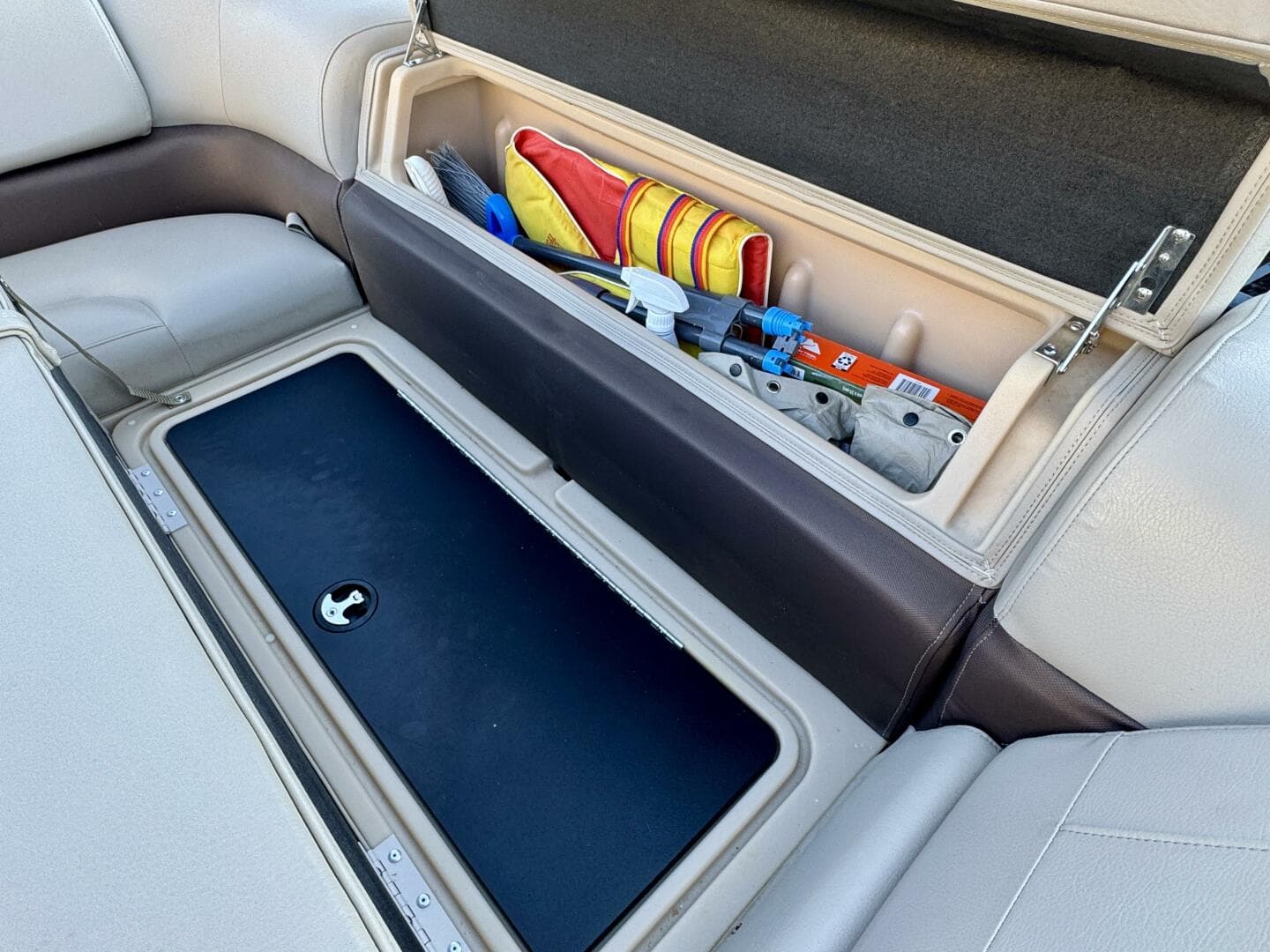 2019 Sun Tracker Fishin' Barge 20DLX