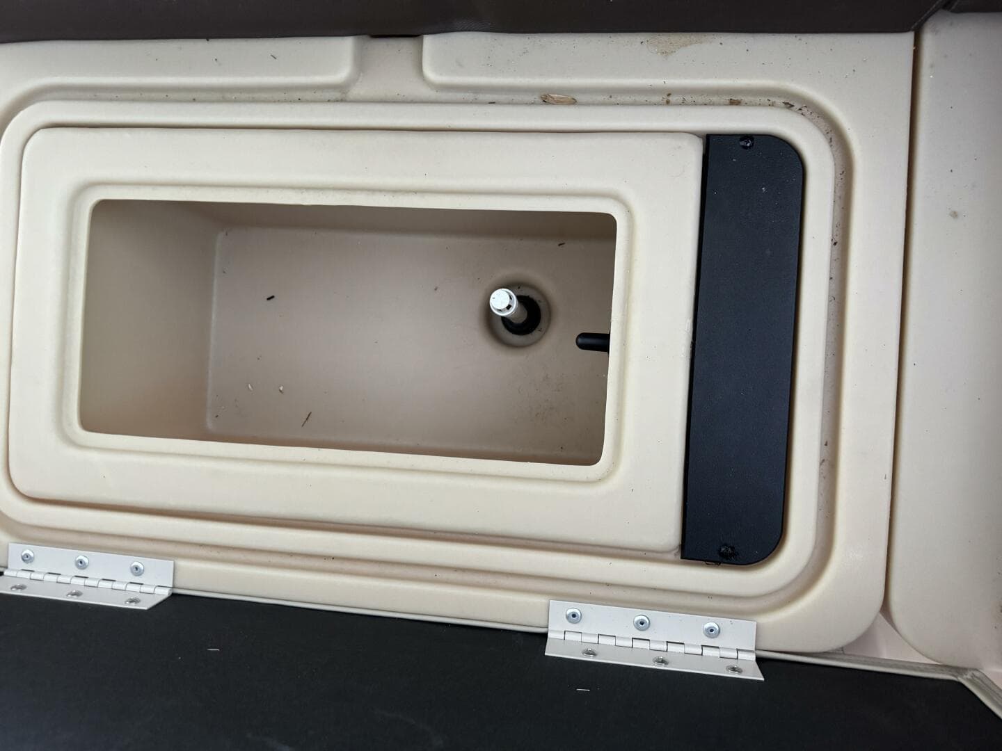 2019 Sun Tracker Fishin' Barge 20DLX