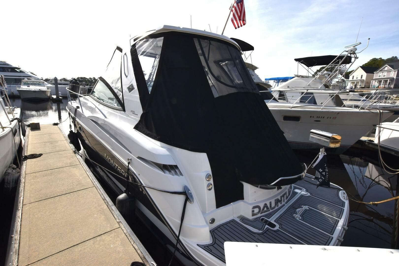 2017 Monterey 355 Sport Yacht