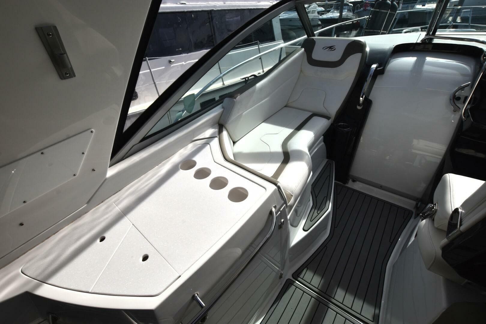 2017 Monterey 355 Sport Yacht