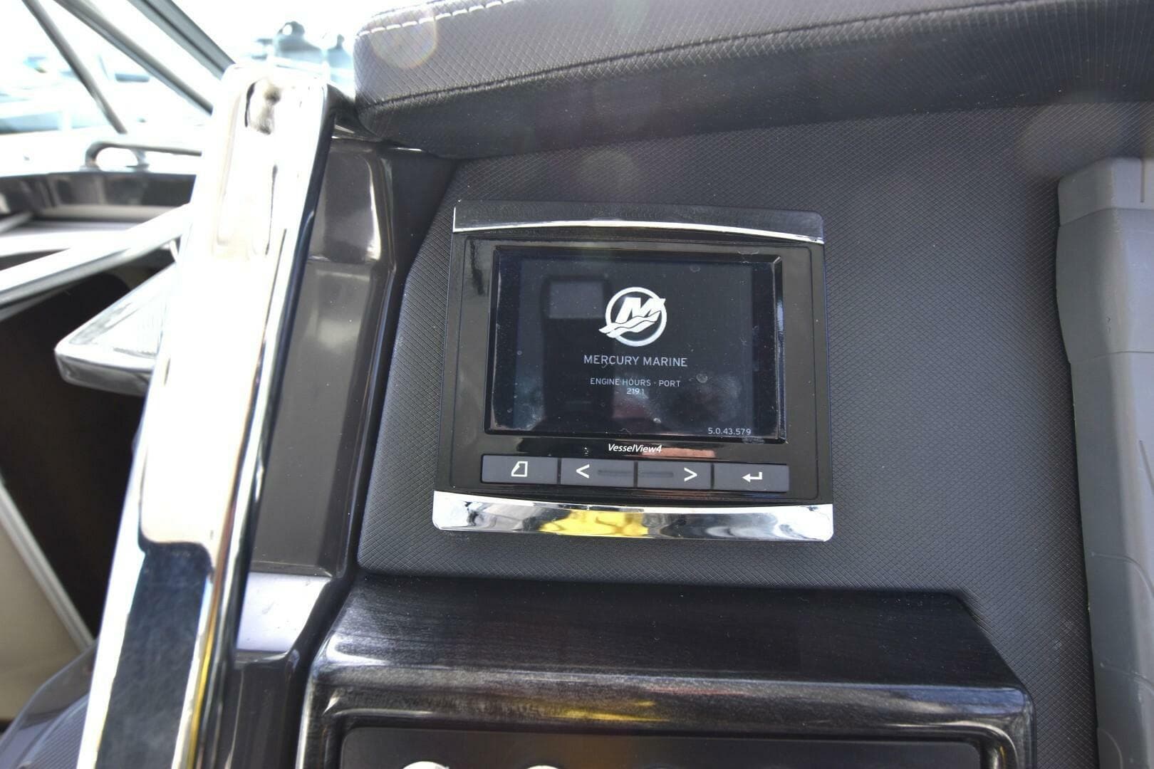 2017 Monterey 355 Sport Yacht