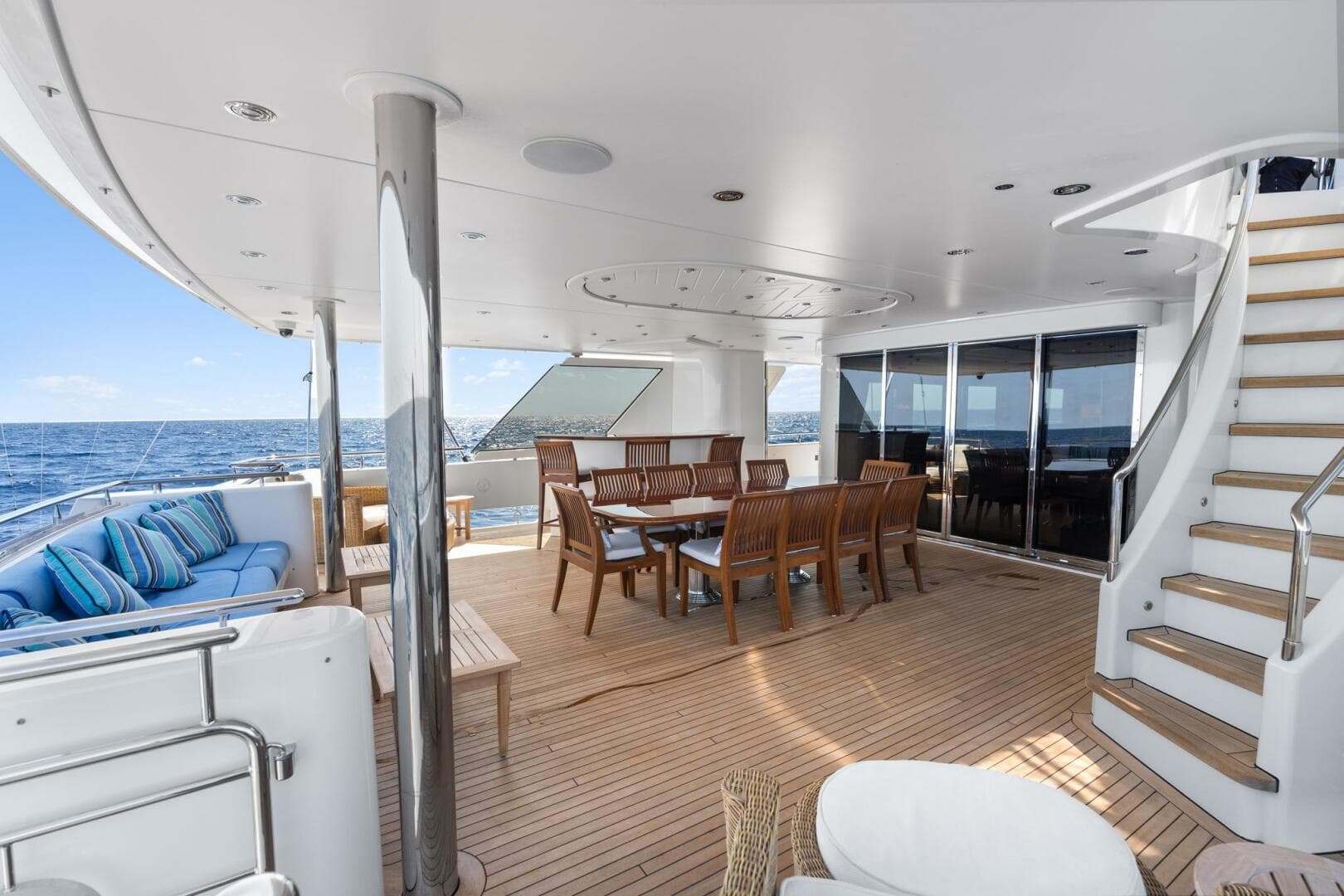 2010 Westport Superyacht