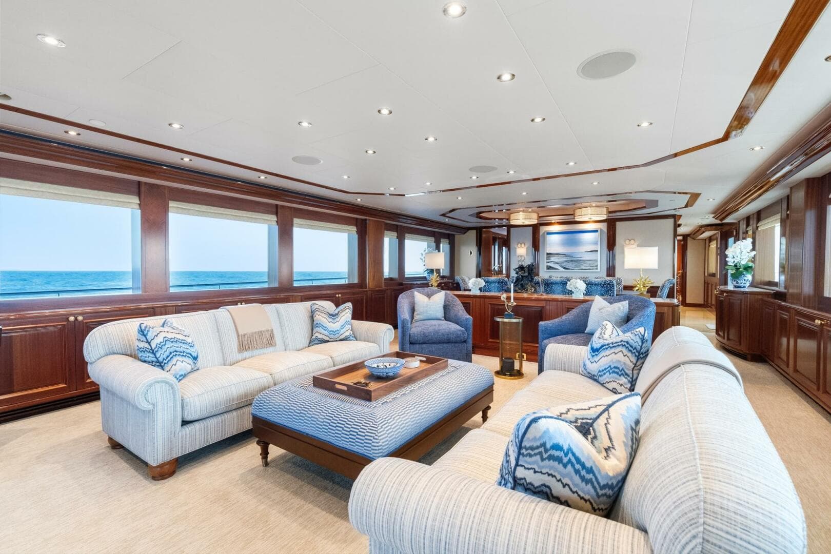 2010 Westport Superyacht