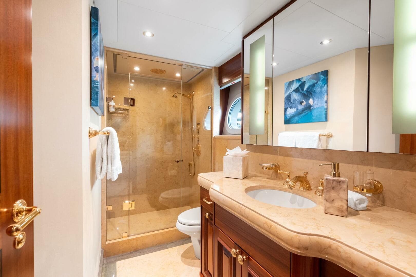 2010 Westport Superyacht