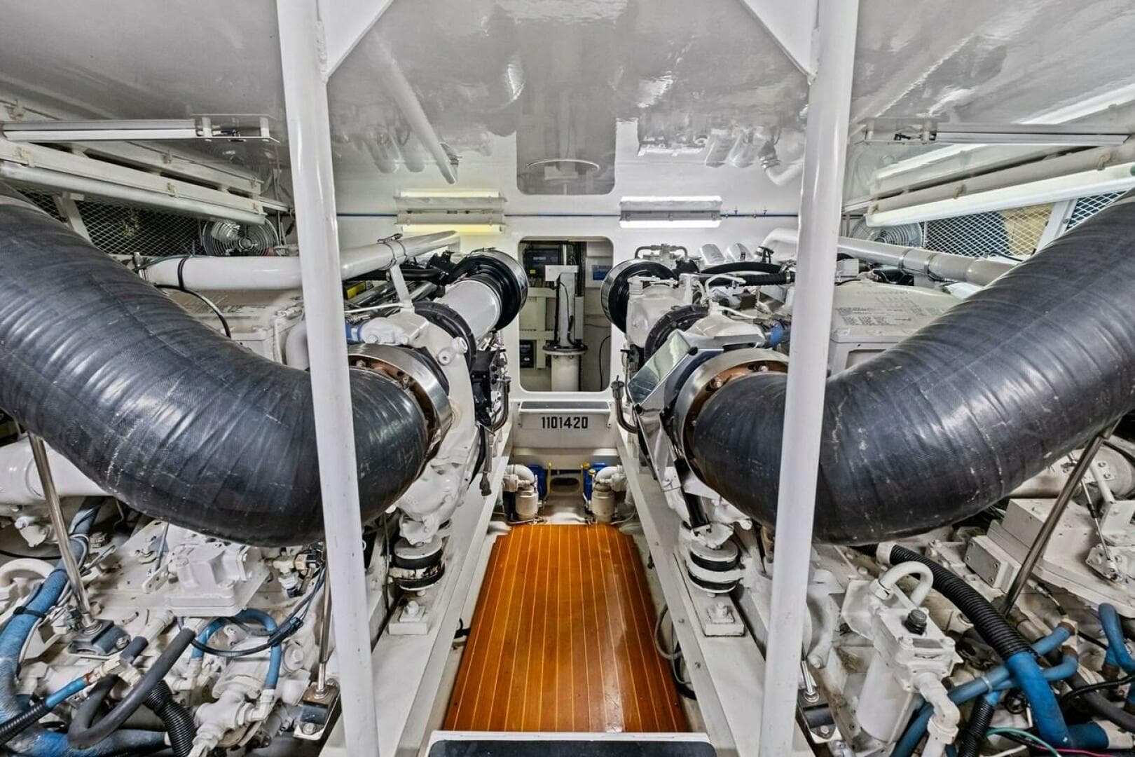 2001 Viking Sportfish