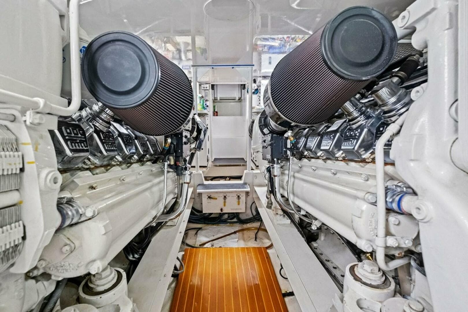 2001 Viking Sportfish