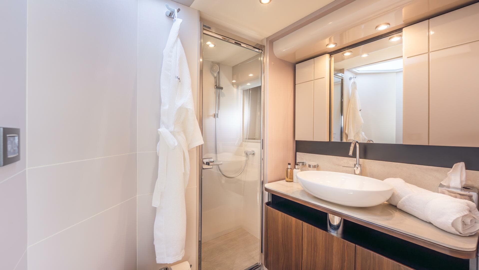 2019 Absolute 58 Fly