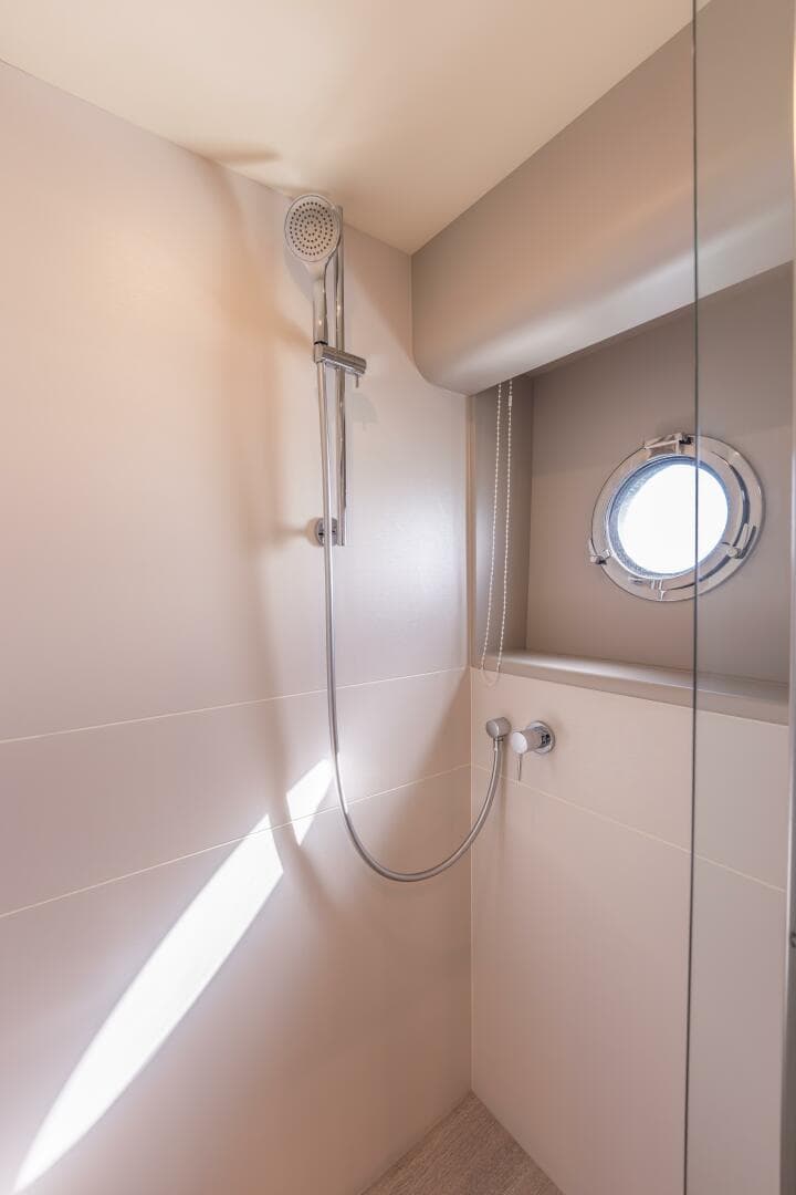 2019 Absolute 58 Fly