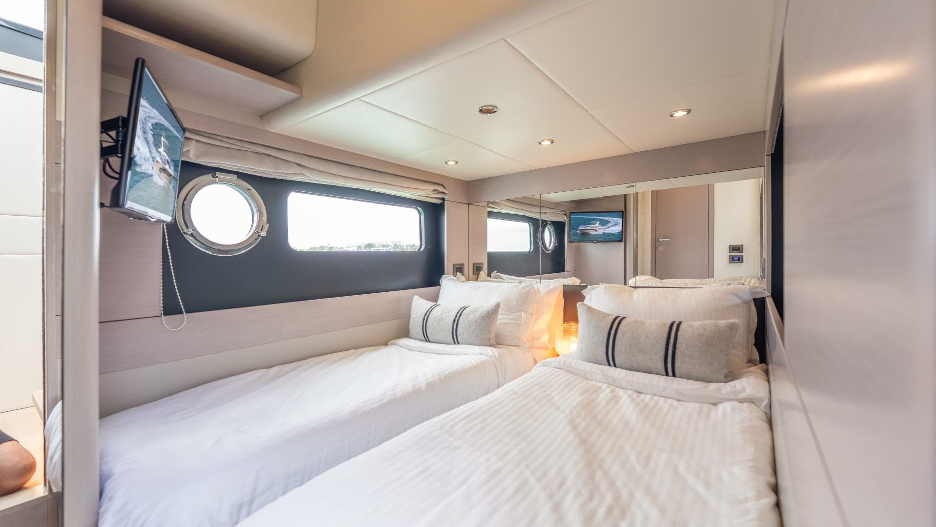 2019 Absolute 58 Fly