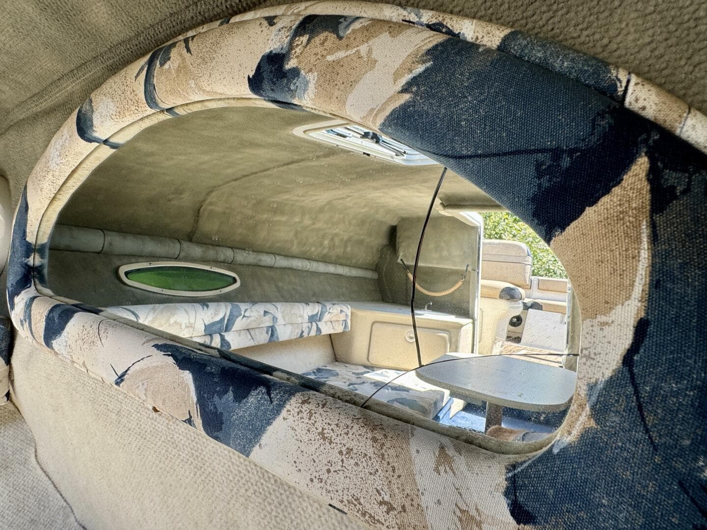 1999 Sea Ray 215 Express Cruiser