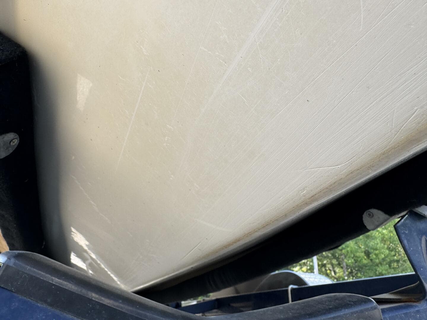 1999 Sea Ray 215 Express Cruiser