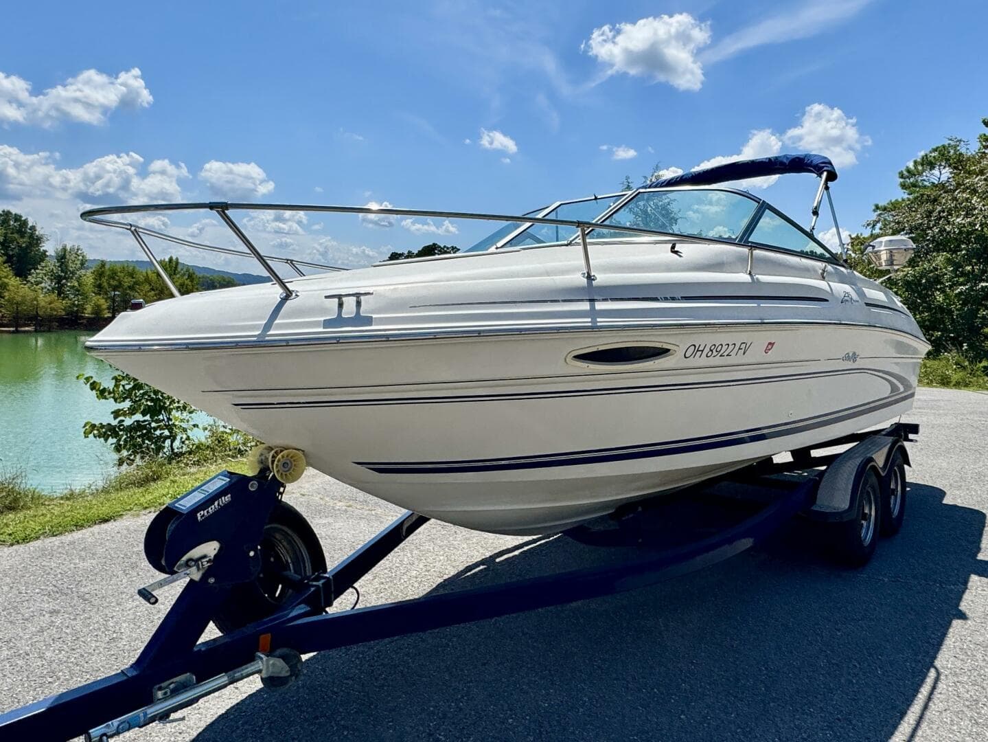 1999 Sea Ray 215 Express Cruiser