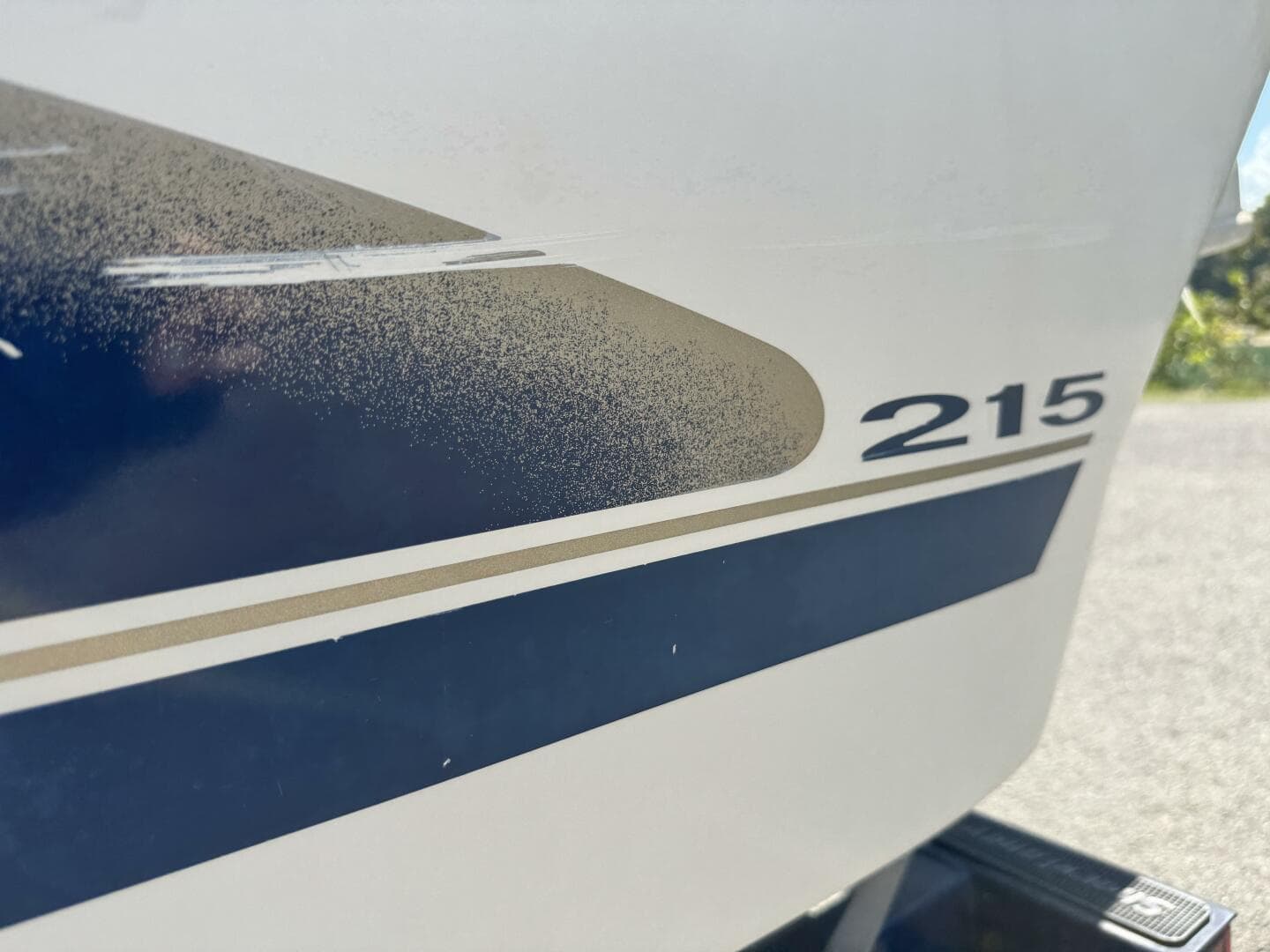 1999 Sea Ray 215 Express Cruiser