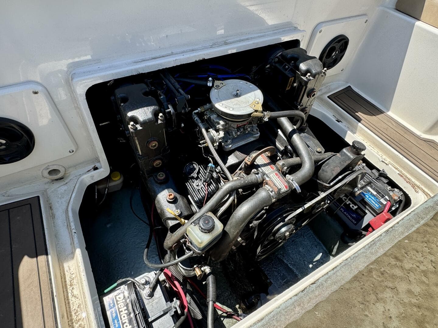 1999 Sea Ray 215 Express Cruiser