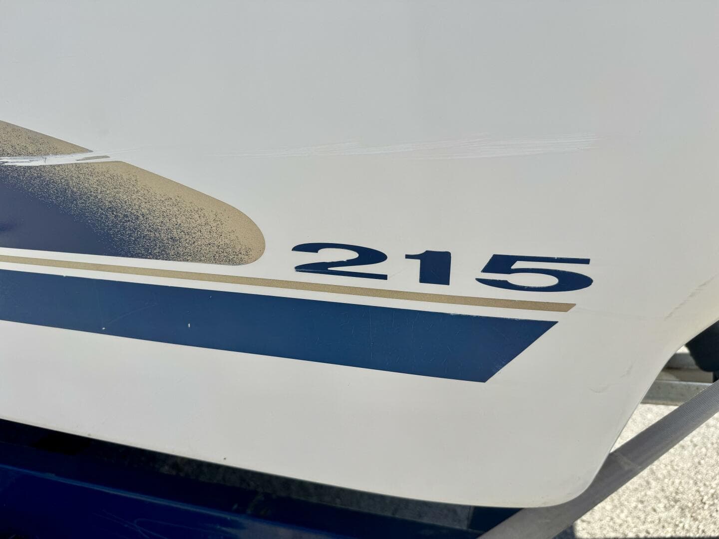 1999 Sea Ray 215 Express Cruiser