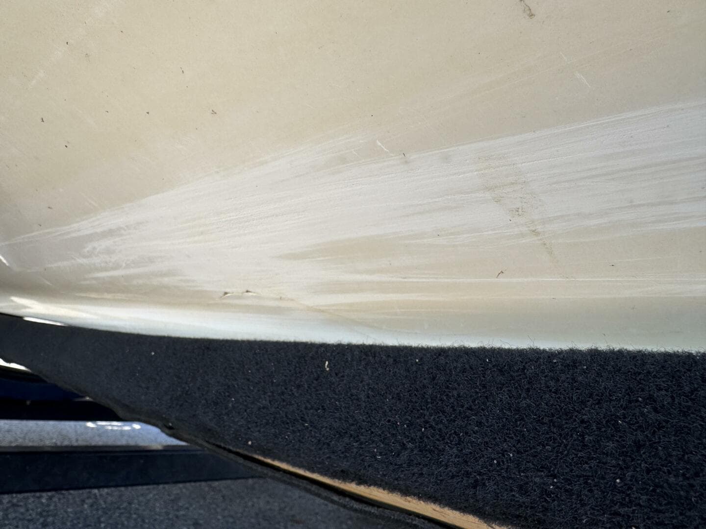 1999 Sea Ray 215 Express Cruiser