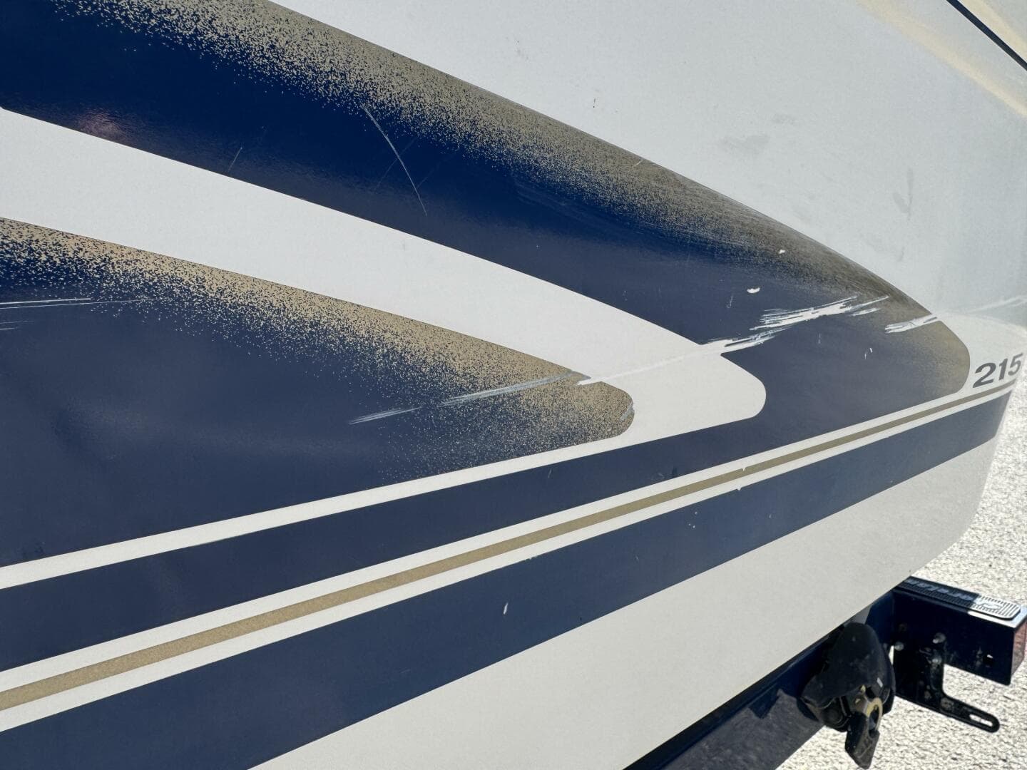 1999 Sea Ray 215 Express Cruiser