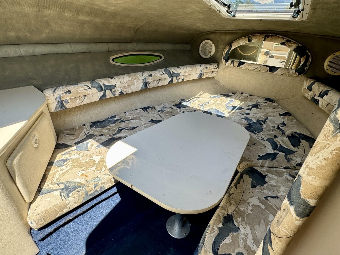 1999 Sea Ray 215 Express Cruiser