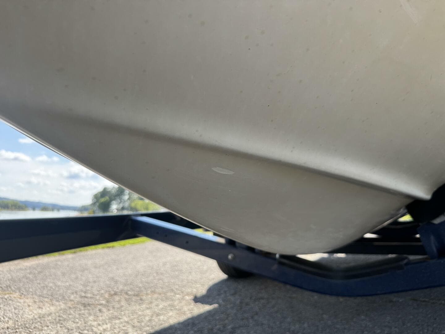 1999 Sea Ray 215 Express Cruiser