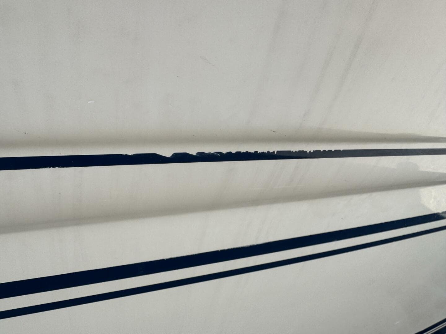 1999 Sea Ray 215 Express Cruiser