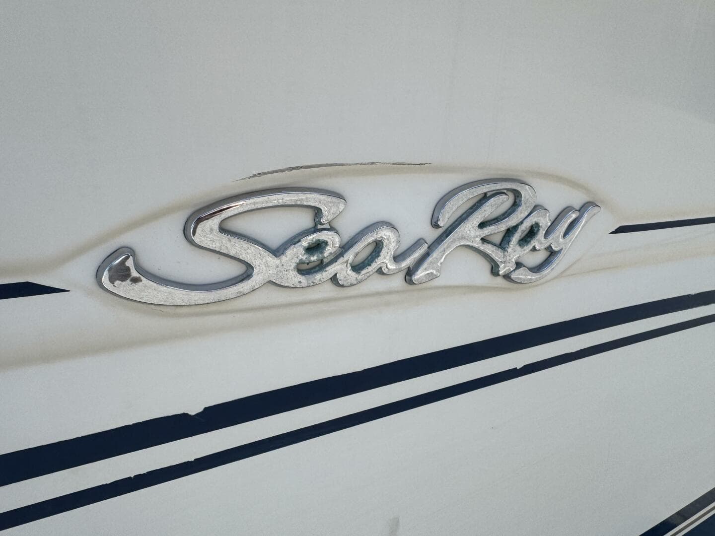 1999 Sea Ray 215 Express Cruiser