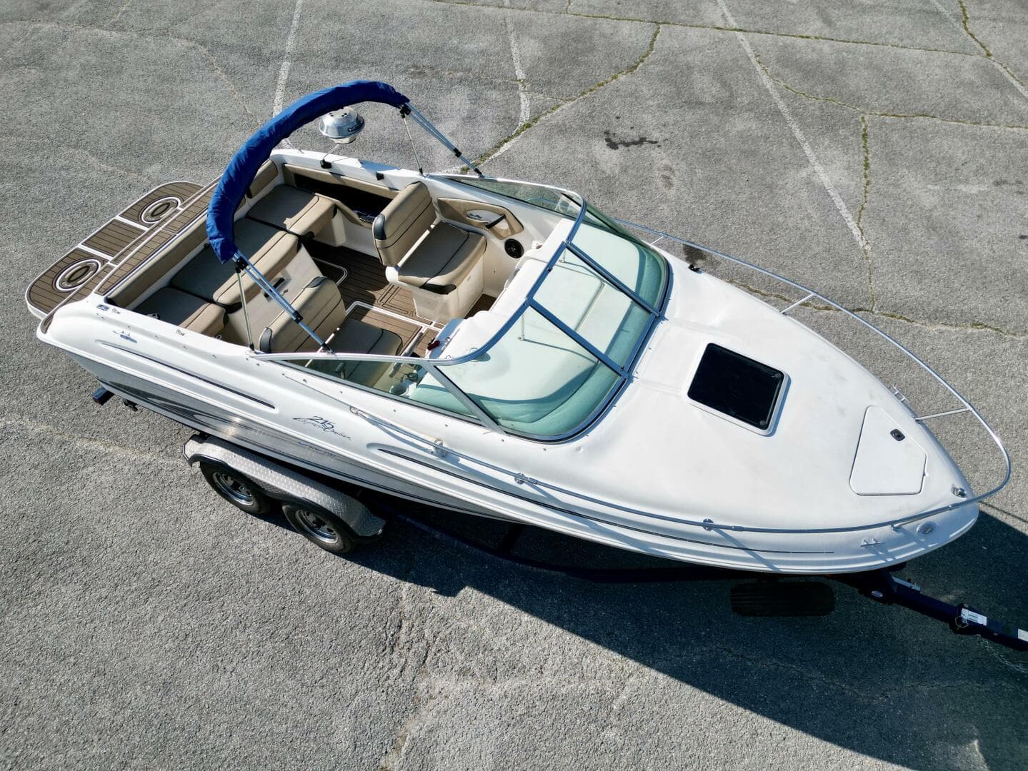 1999 Sea Ray 215 Express Cruiser