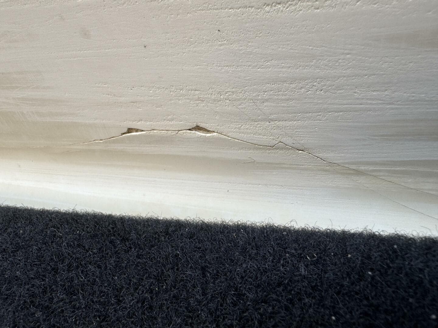 1999 Sea Ray 215 Express Cruiser