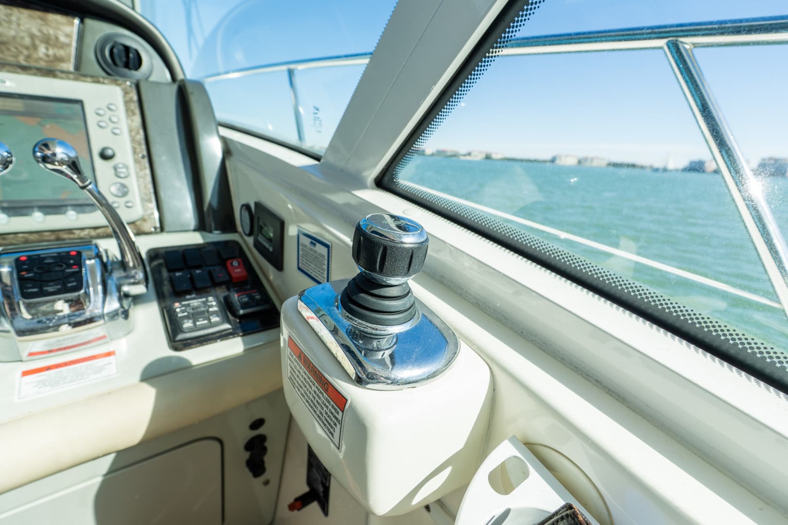 2010 Sea Ray 50 SUNDANCER