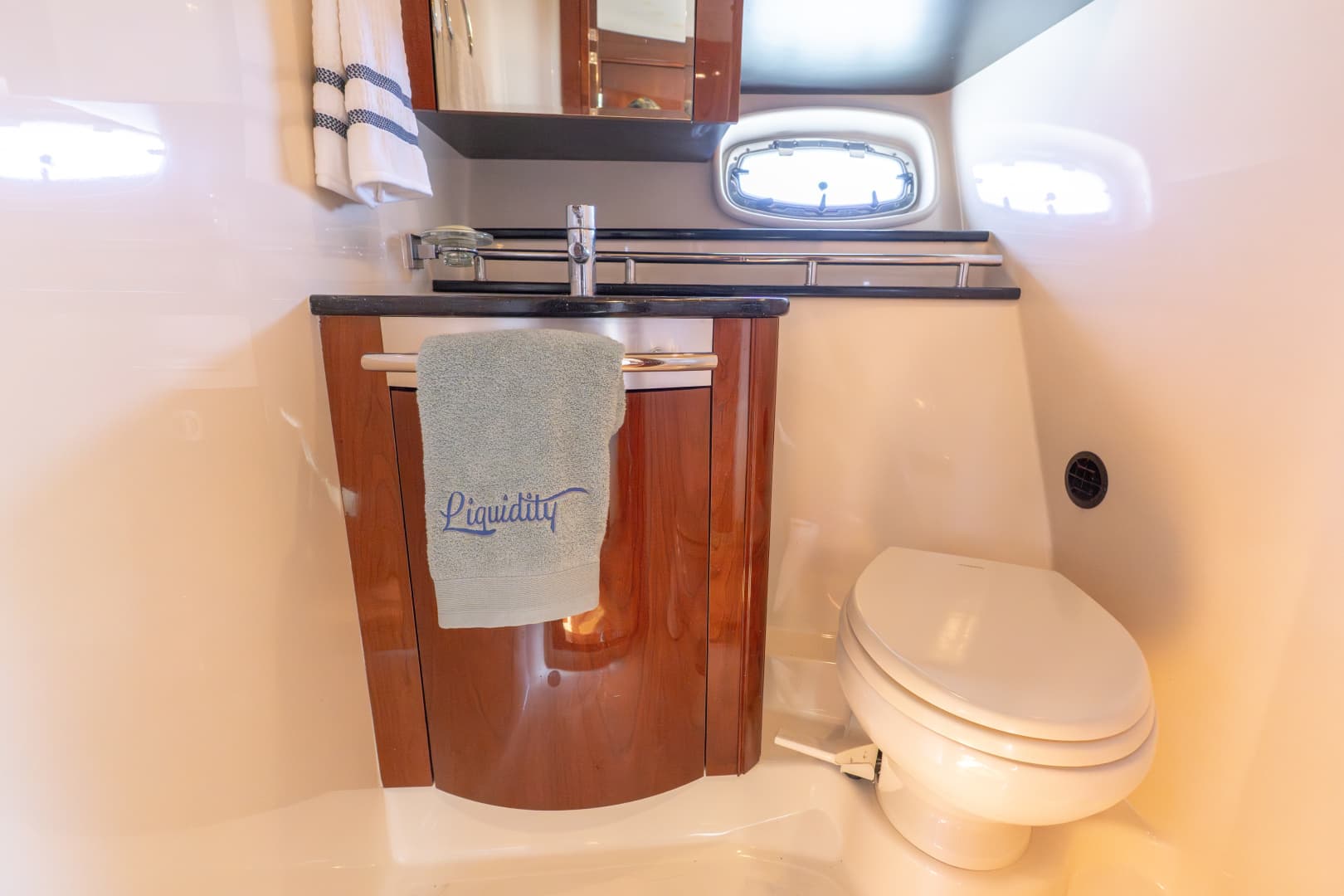 2010 Sea Ray 50 SUNDANCER