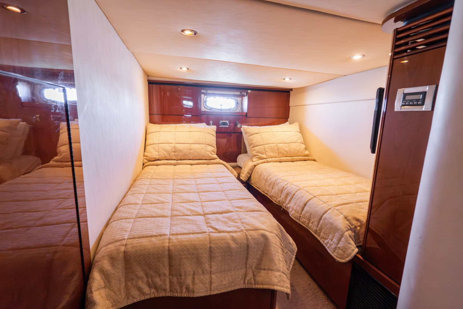 2010 Sea Ray 50 SUNDANCER
