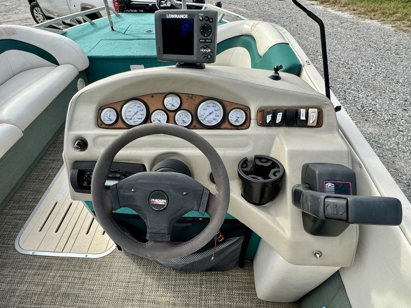 2002 Sun Tracker Party Deck 21