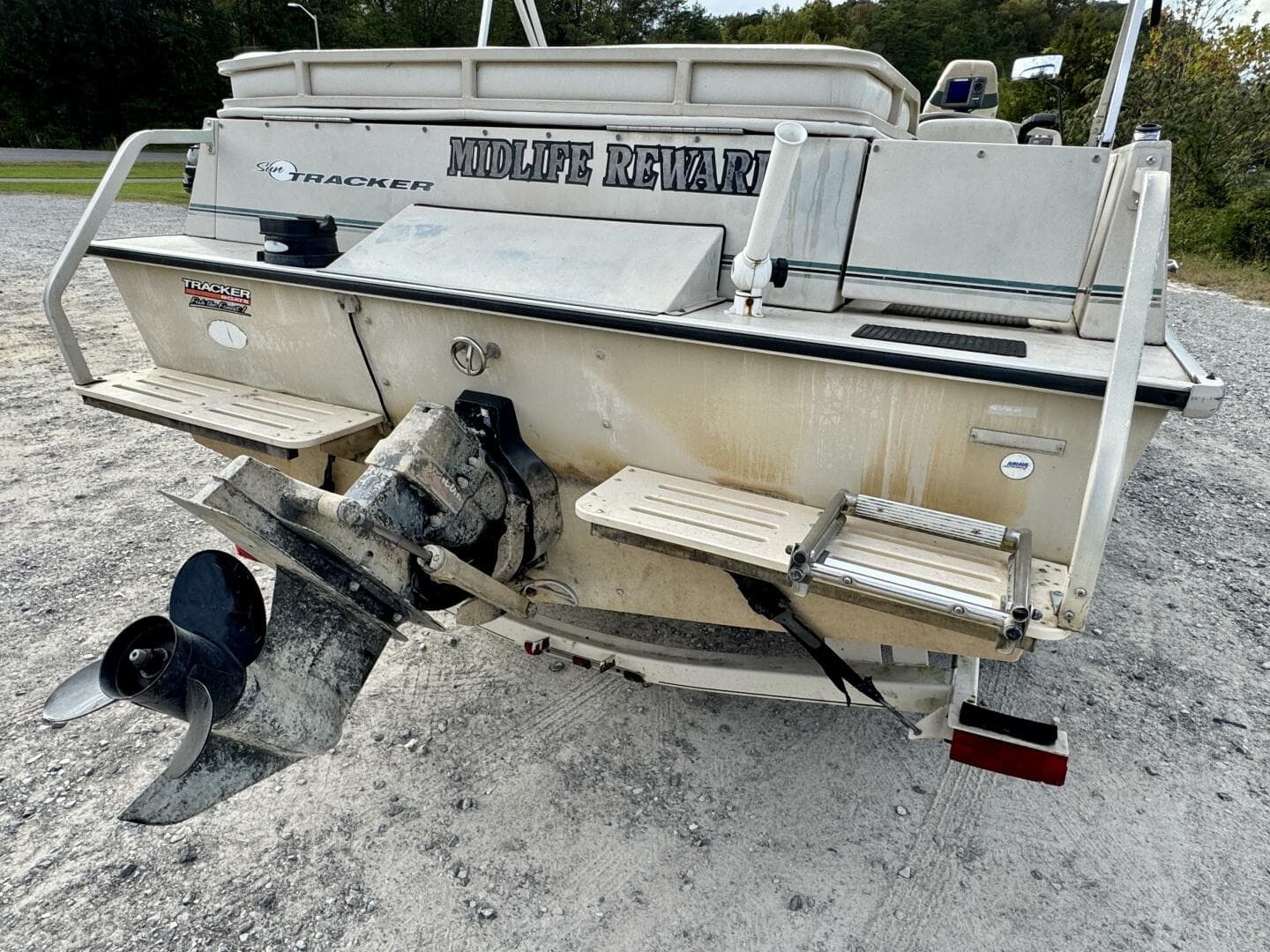 2002 Sun Tracker Party Deck 21