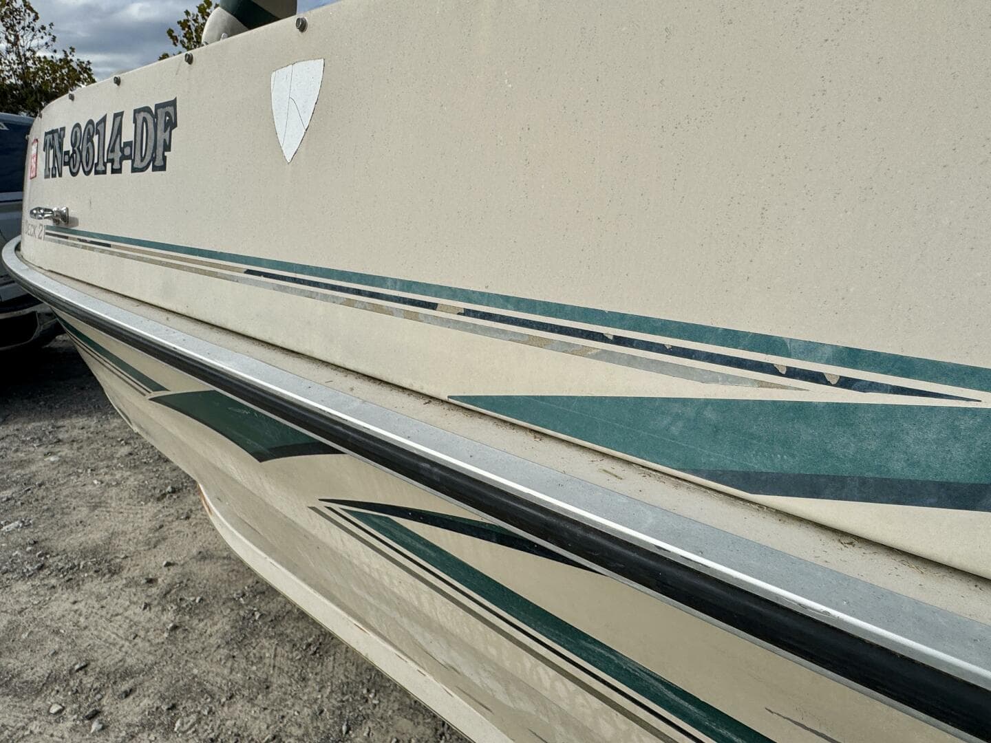 2002 Sun Tracker Party Deck 21