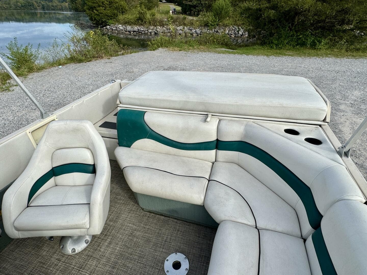 2002 Sun Tracker Party Deck 21