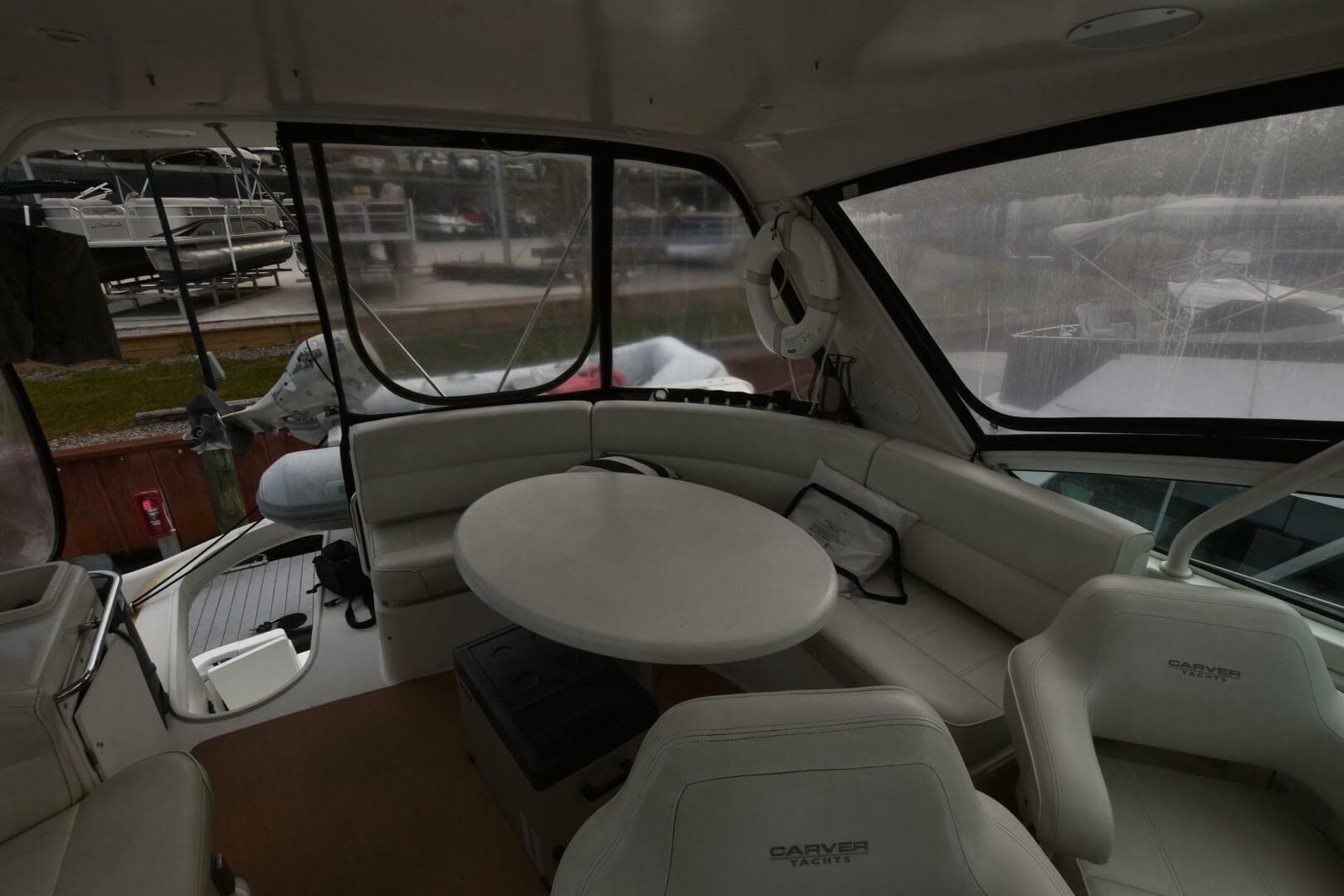 2006 Carver 46 Voyager