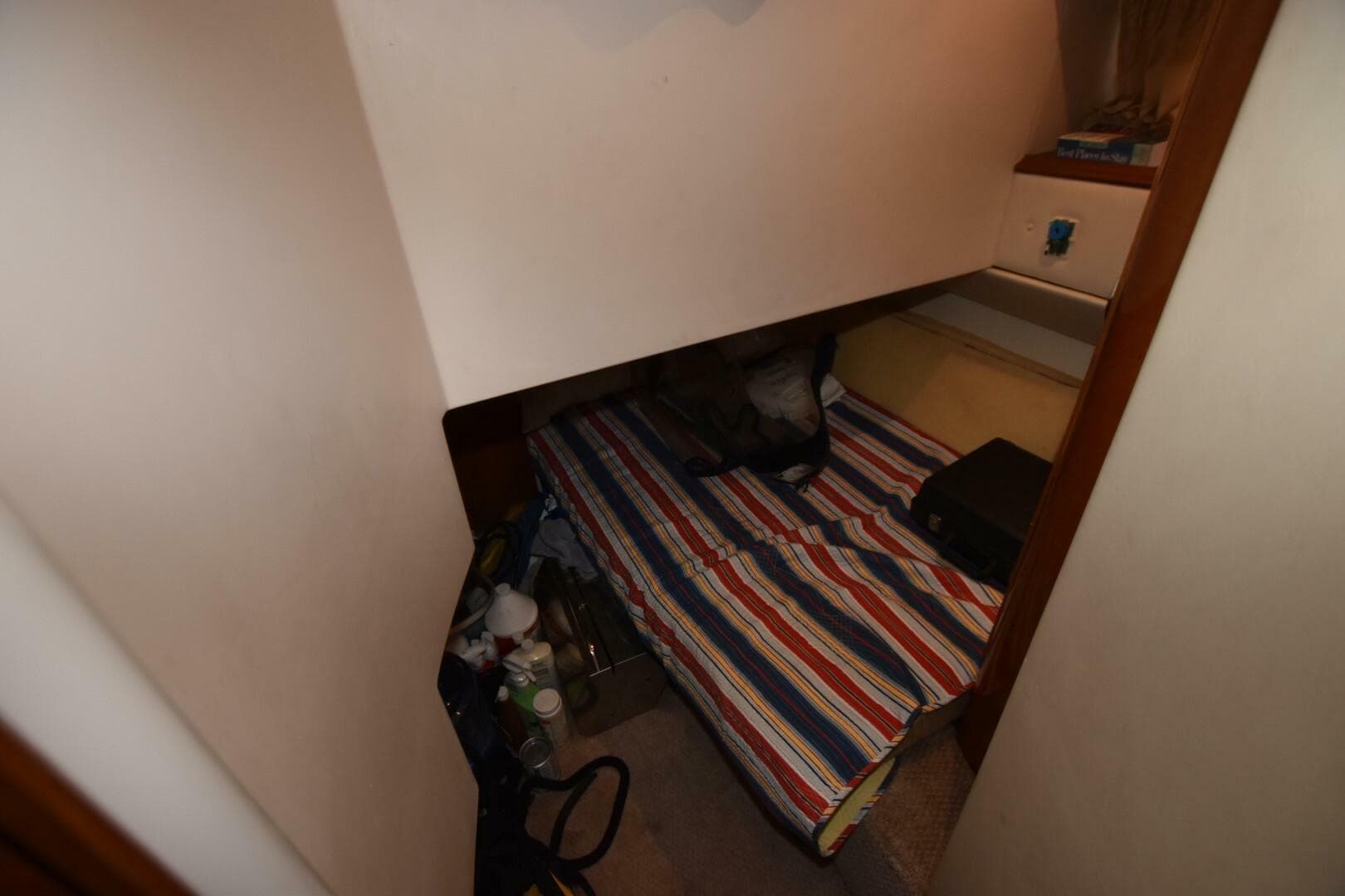 2006 Carver 46 Voyager