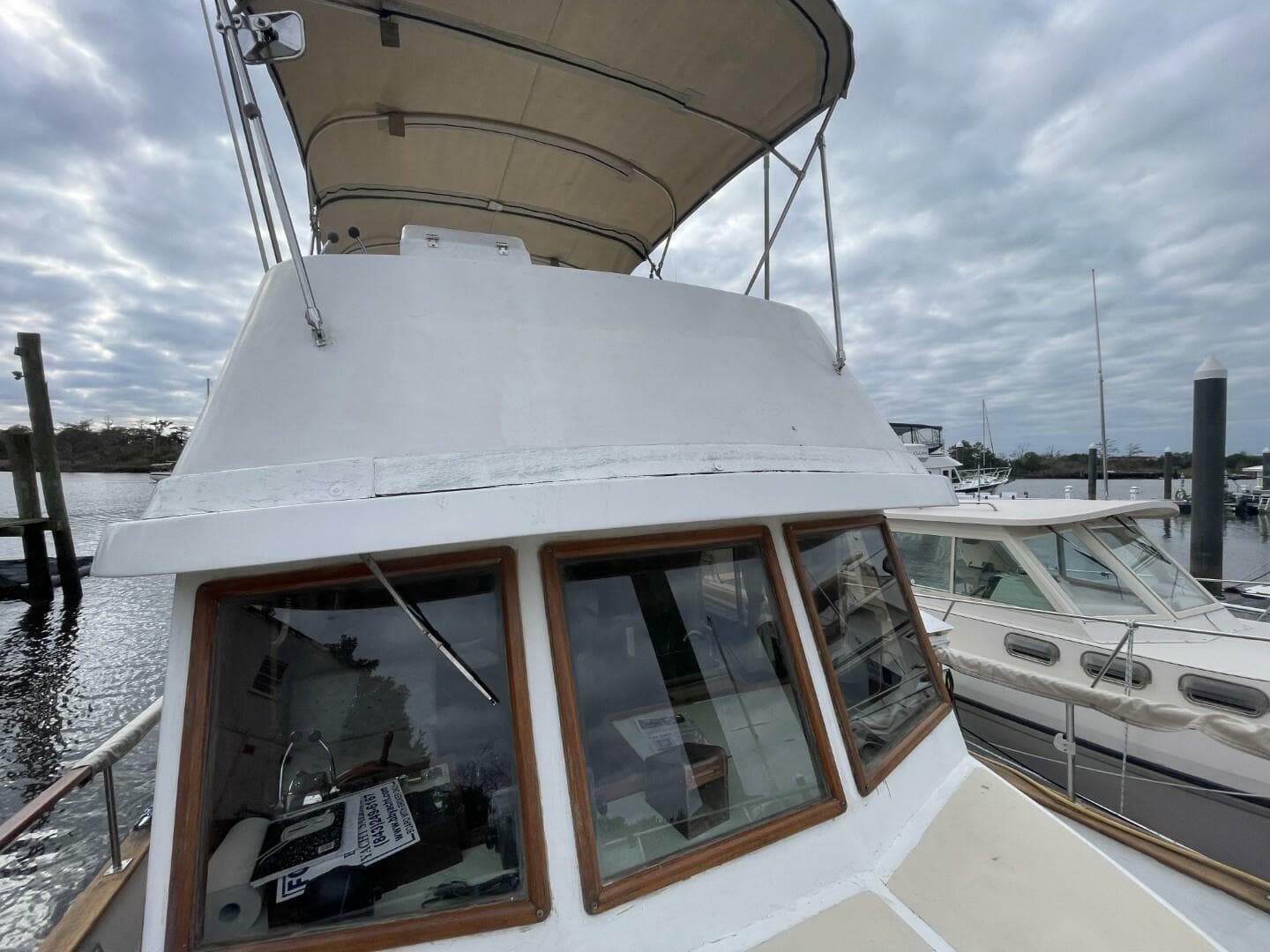 1991 Marine Trader 34 Double Cabin