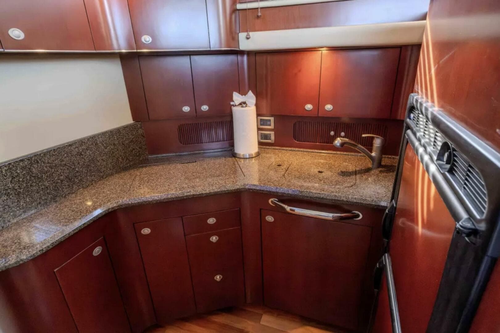 2006 Sea Ray 40 Motor Yacht