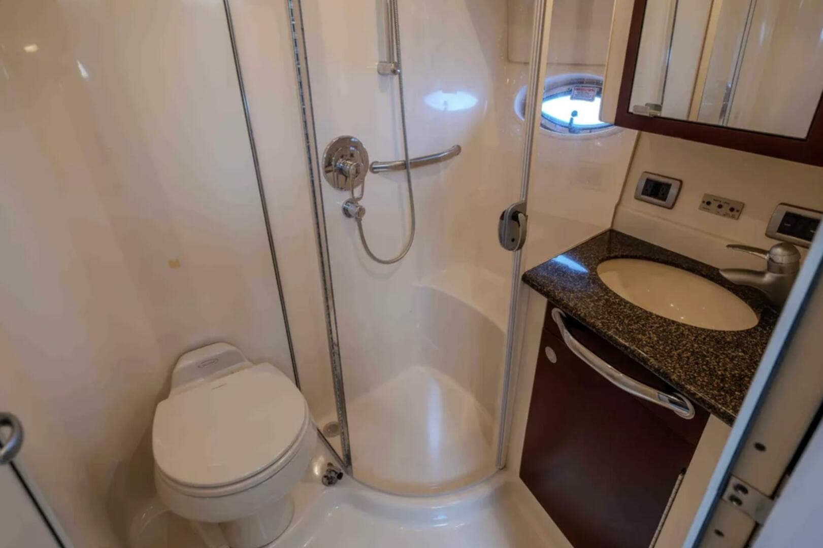 2006 Sea Ray 40 Motor Yacht