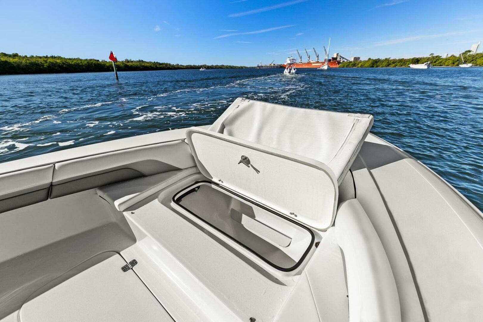 2021 ShearWater 270 SS Open Carolina