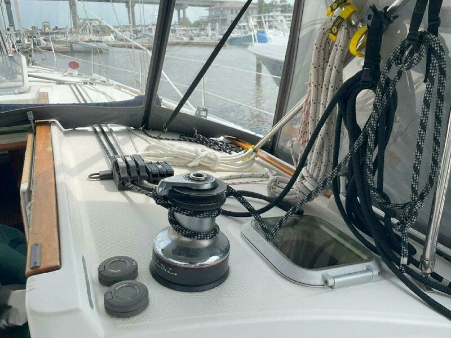 1998 Jeanneau 45.2