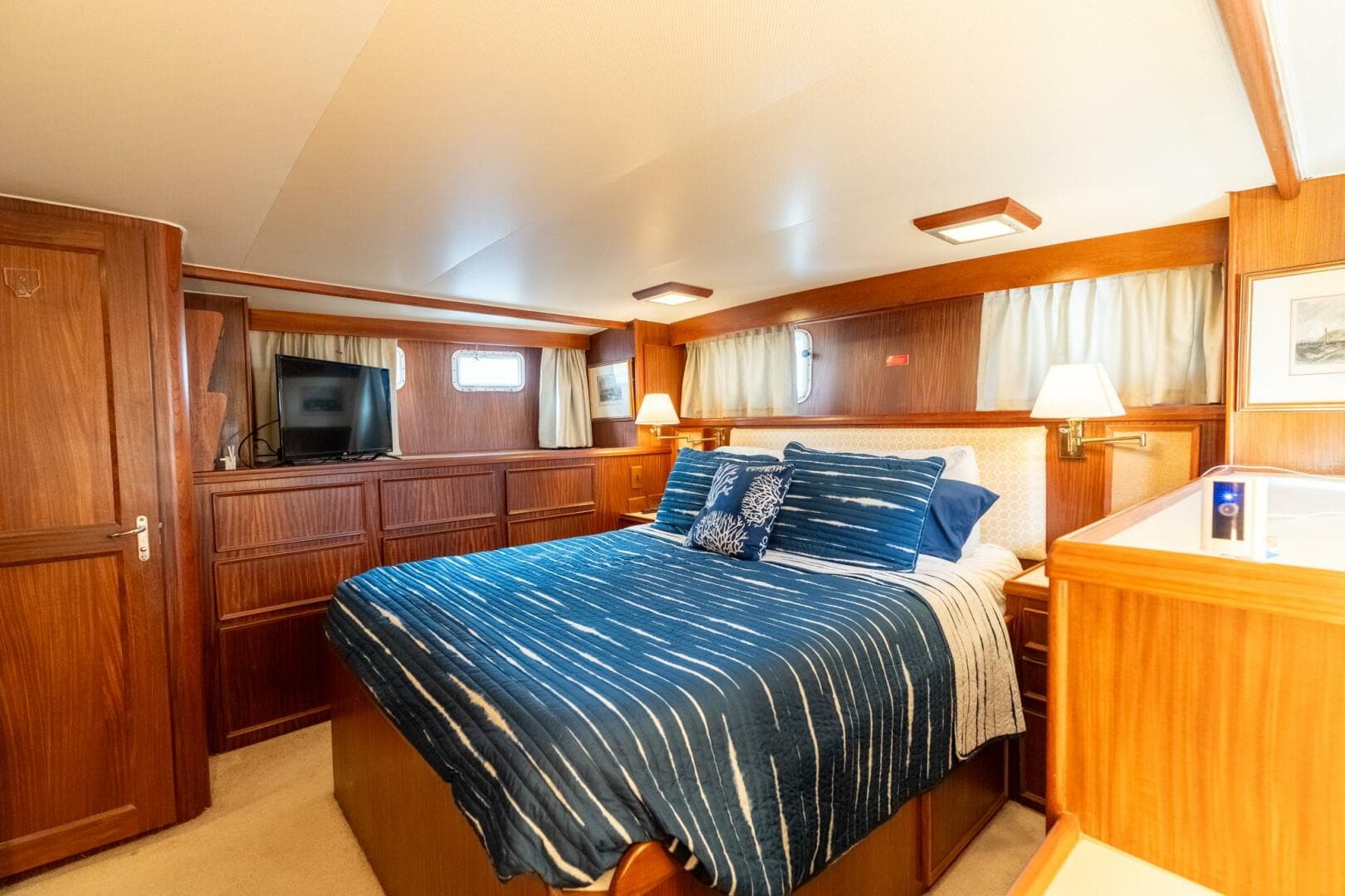 1985 Hatteras 53 Motor Yacht