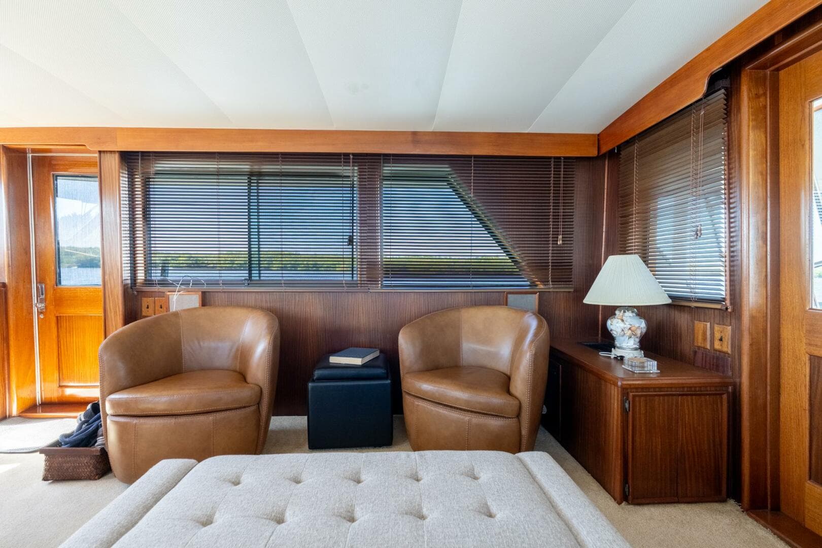 1985 Hatteras 53 Motor Yacht