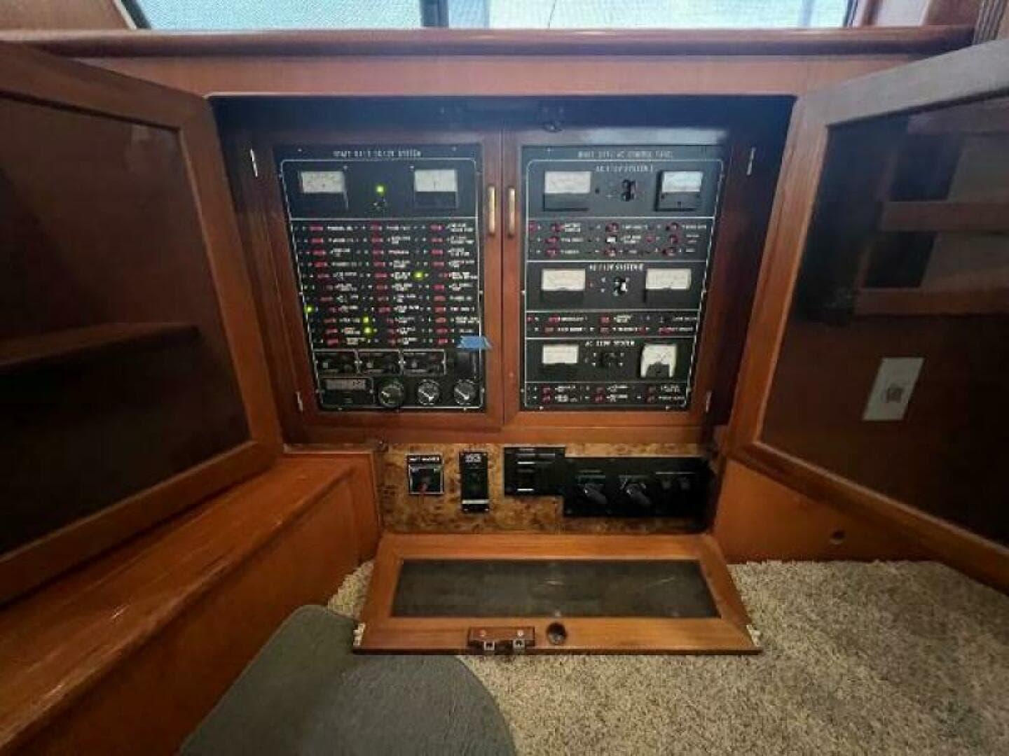 1998 Hyatt 51 Aft Cabin MY